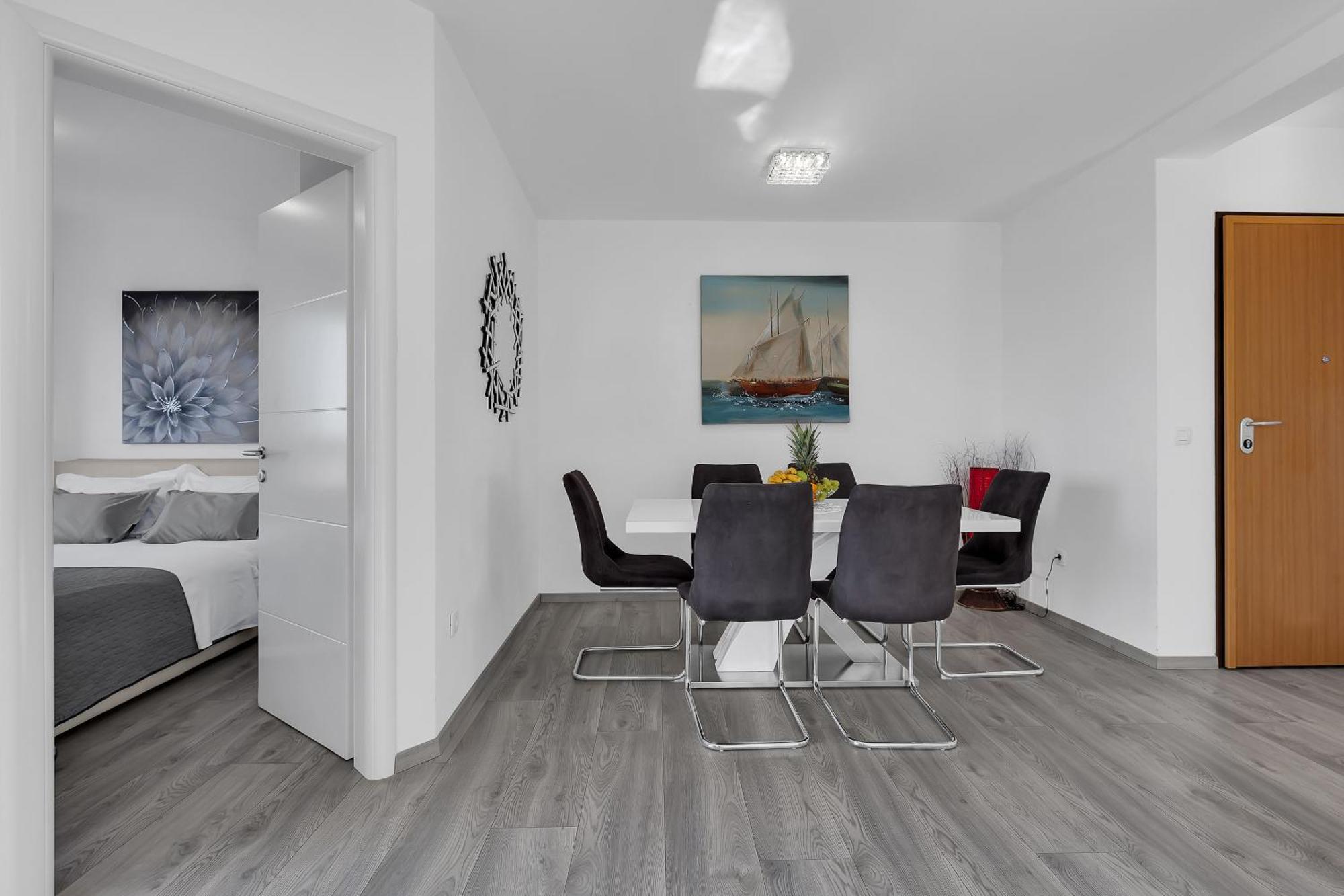 Sea View Apartments Dammi With Free Parking Макарска Экстерьер фото