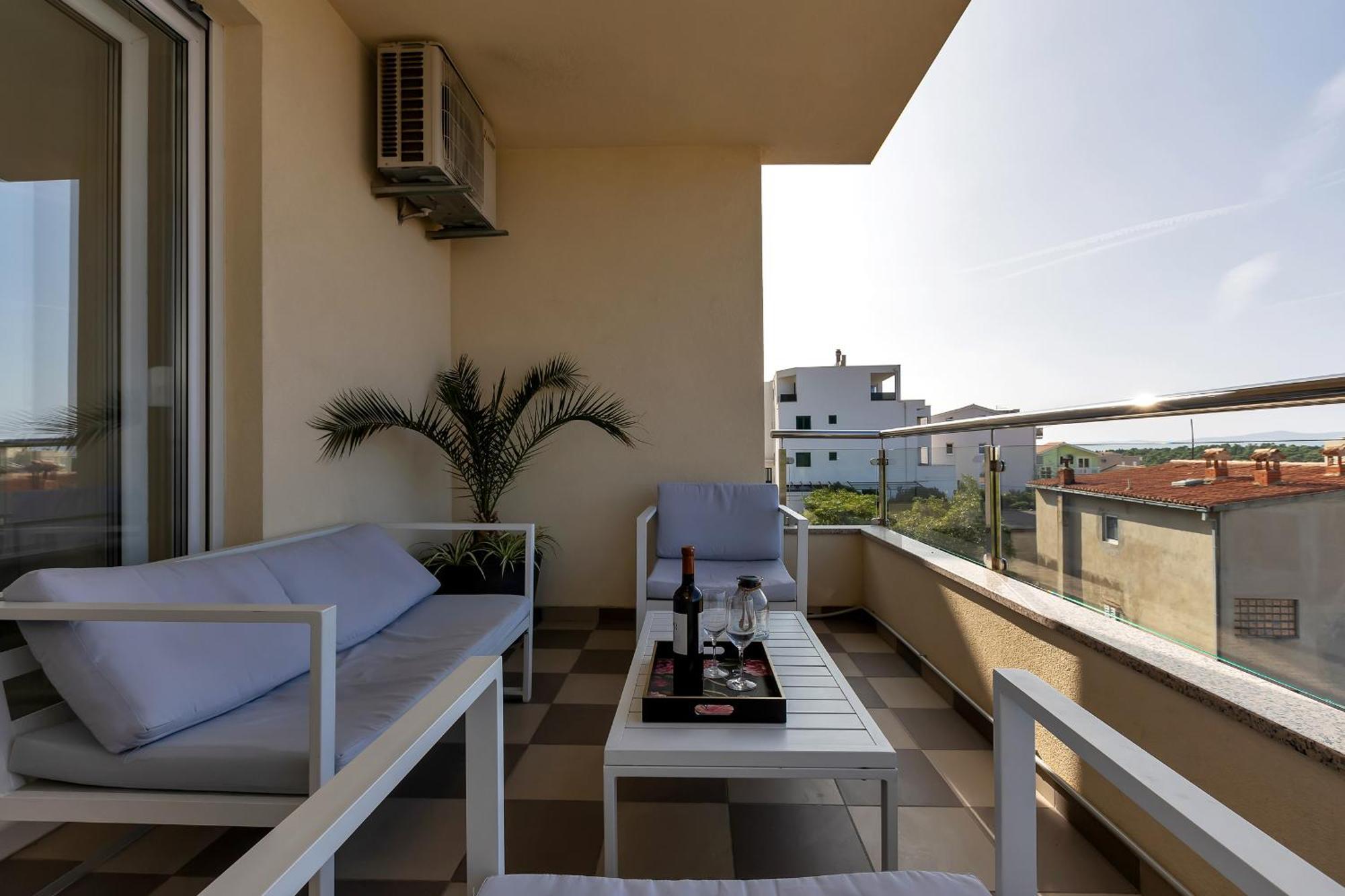 Sea View Apartments Dammi With Free Parking Макарска Экстерьер фото