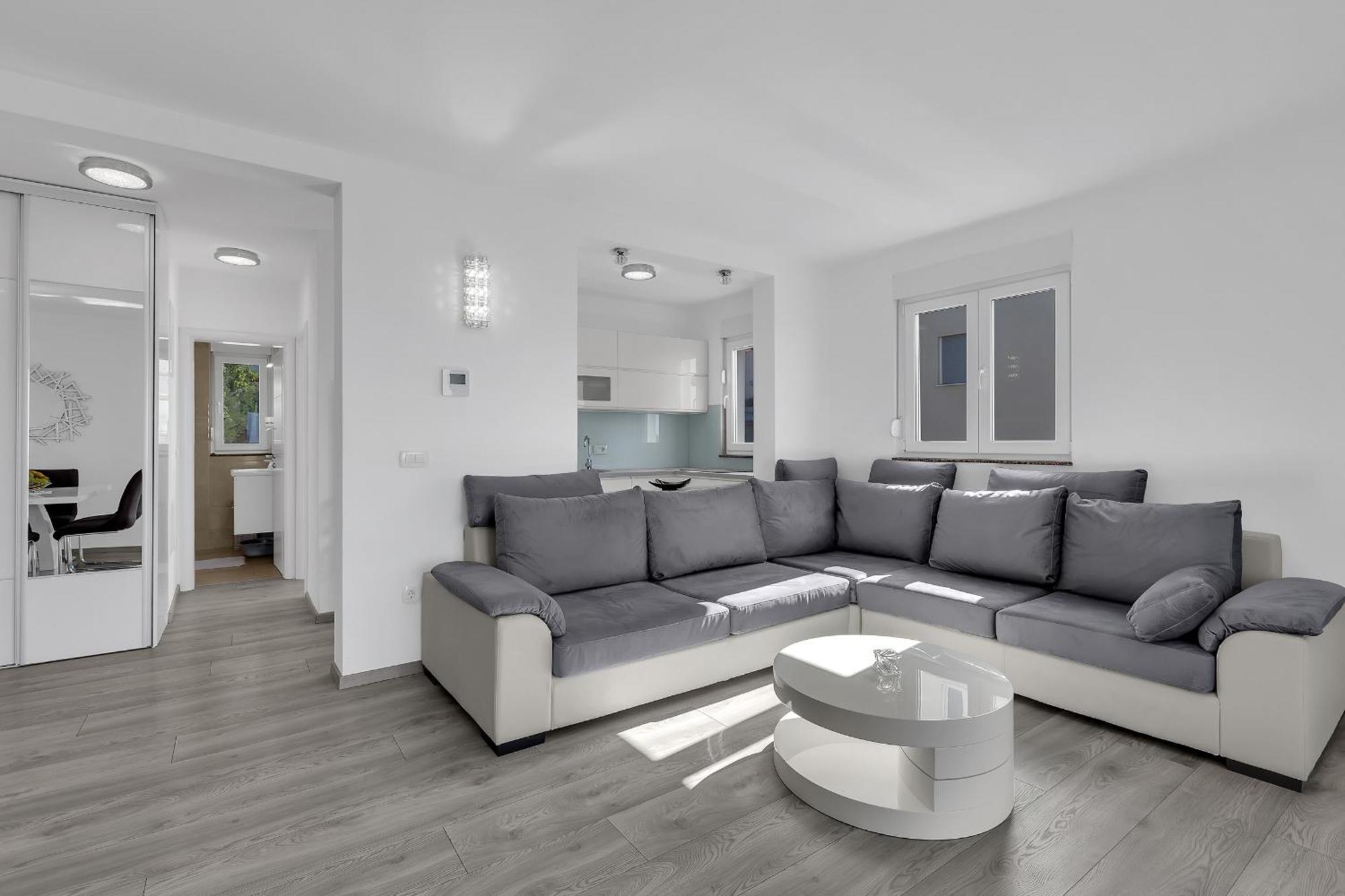 Sea View Apartments Dammi With Free Parking Макарска Экстерьер фото
