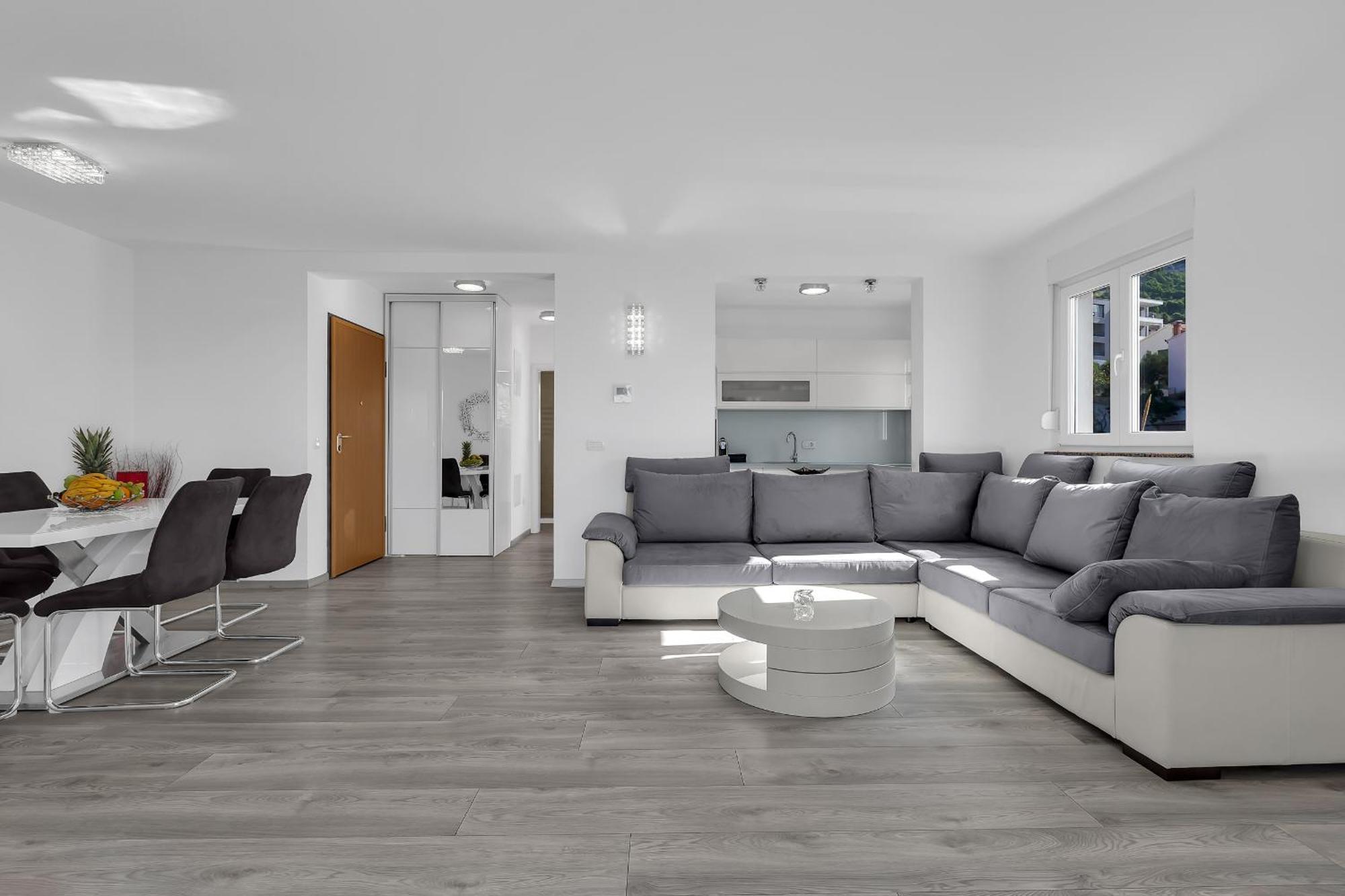 Sea View Apartments Dammi With Free Parking Макарска Экстерьер фото