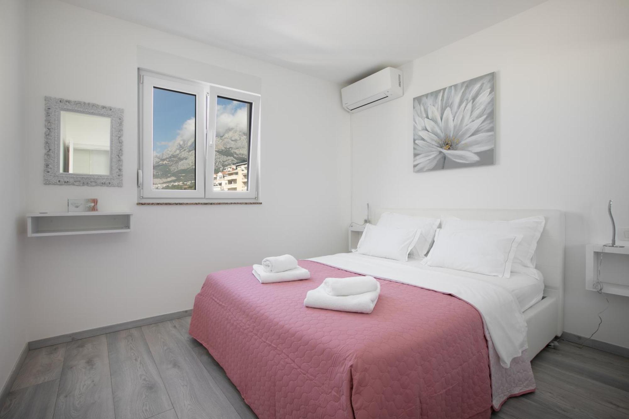 Sea View Apartments Dammi With Free Parking Макарска Экстерьер фото