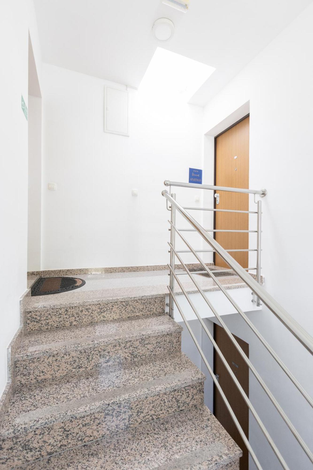Sea View Apartments Dammi With Free Parking Макарска Экстерьер фото